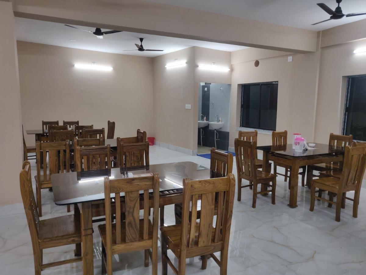 Ichhamati Hotel And Restaurant Hasnabad Exteriör bild