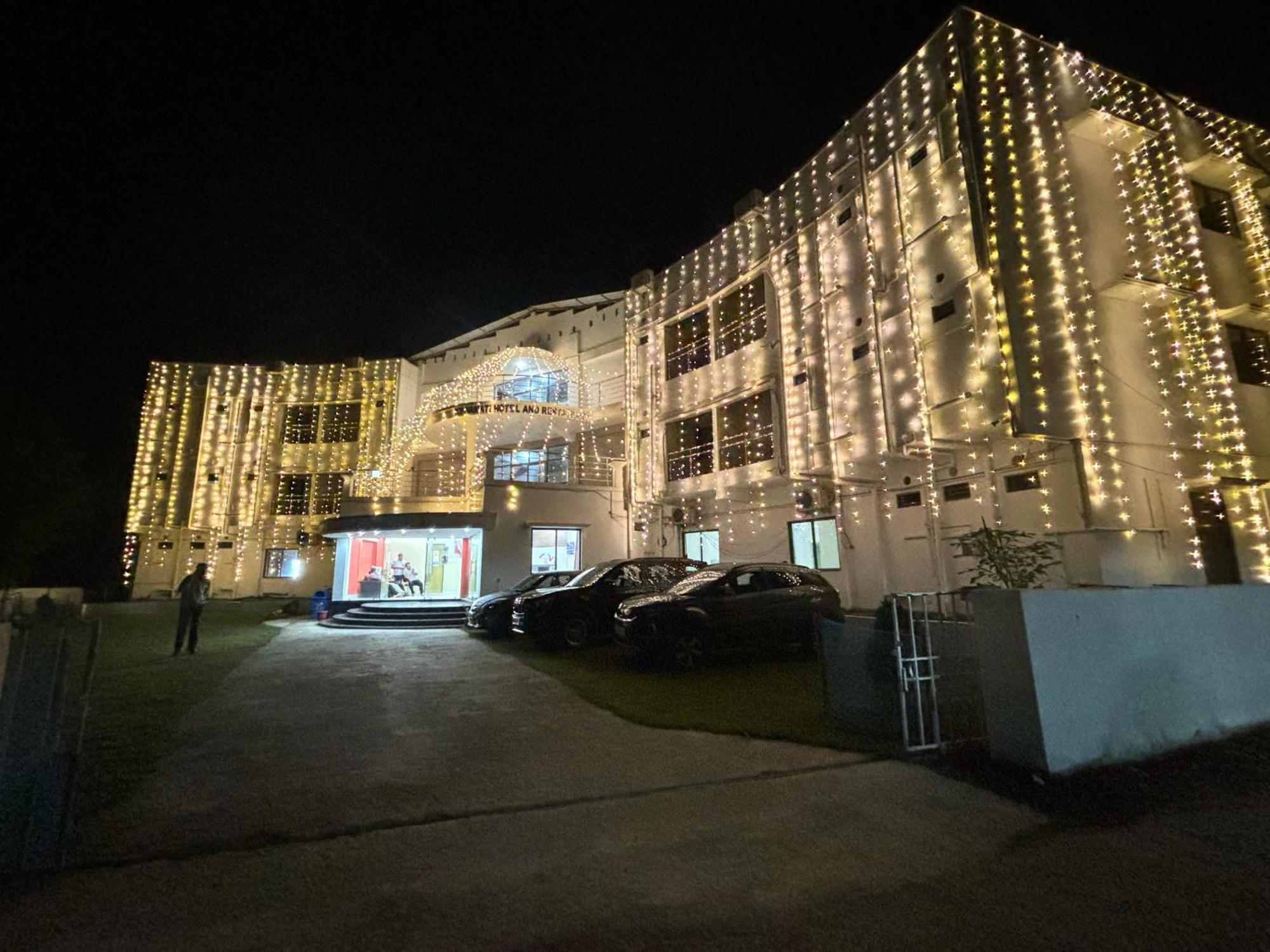 Ichhamati Hotel And Restaurant Hasnabad Exteriör bild